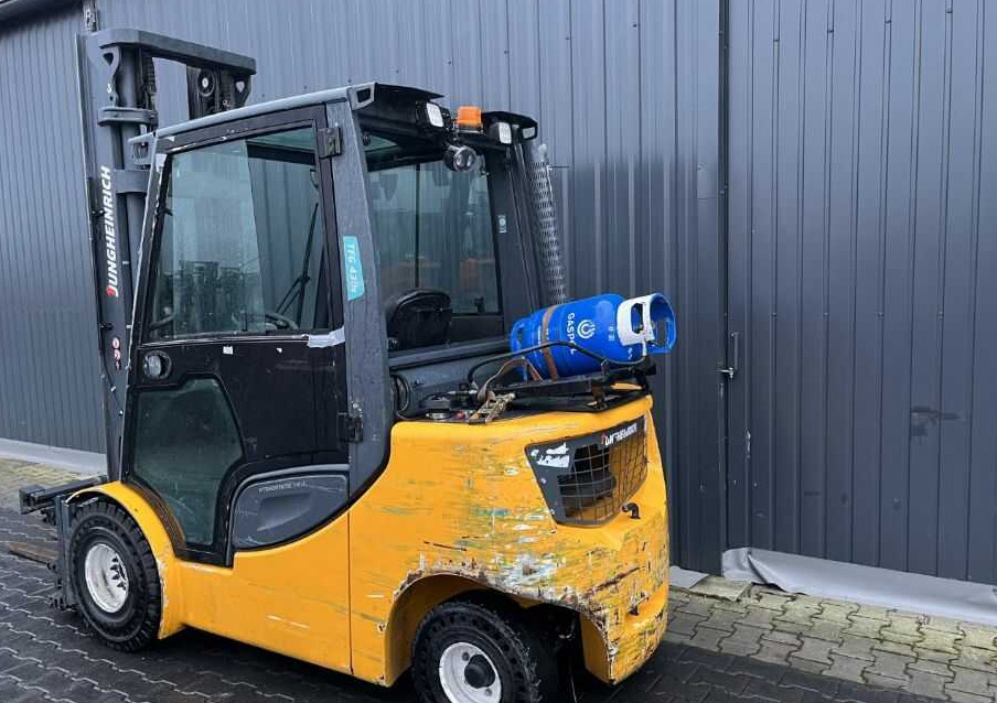 Jungheinrich TFG430s - LPG forklift: picture 3 Jungheinrich TFG430s - LPG forklift: picture 3