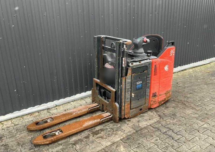 Linde D12HPSP - Stacker: picture 1 Linde D12HPSP - Stacker: picture 1