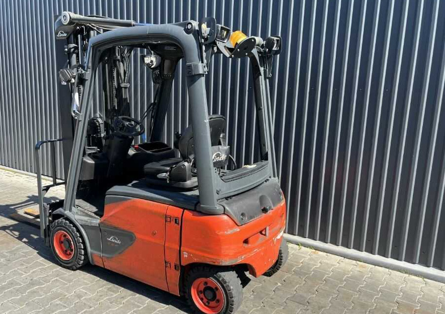 Linde E16P-02 - Electric forklift: picture 3 Linde E16P-02 - Electric forklift: picture 3