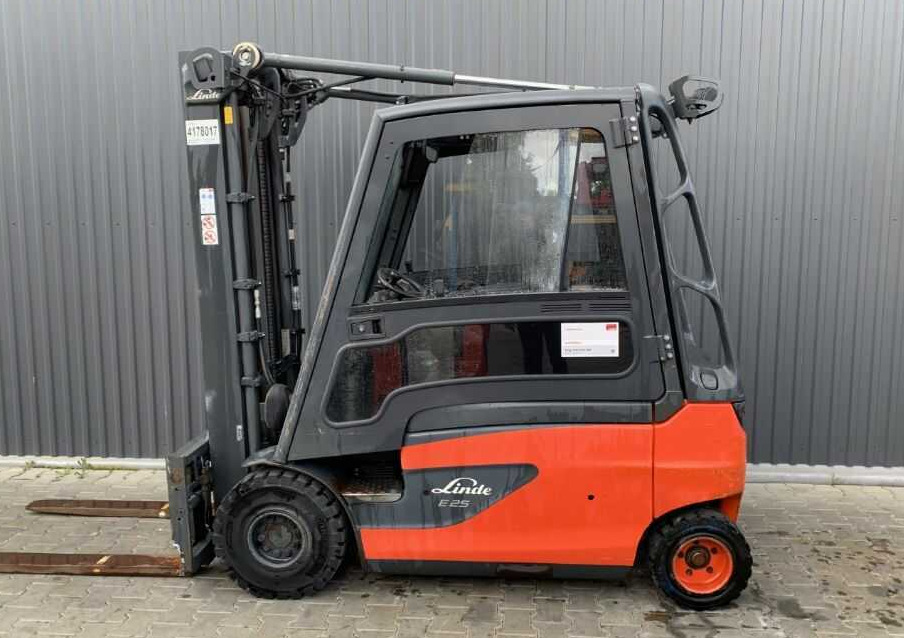 Linde E25L-01 - Electric forklift: picture 2 Linde E25L-01 - Electric forklift: picture 2