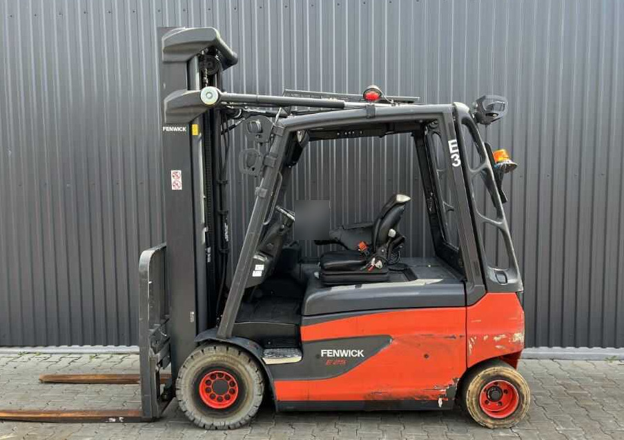 Linde E25L-02 - Electric forklift: picture 2 Linde E25L-02 - Electric forklift: picture 2