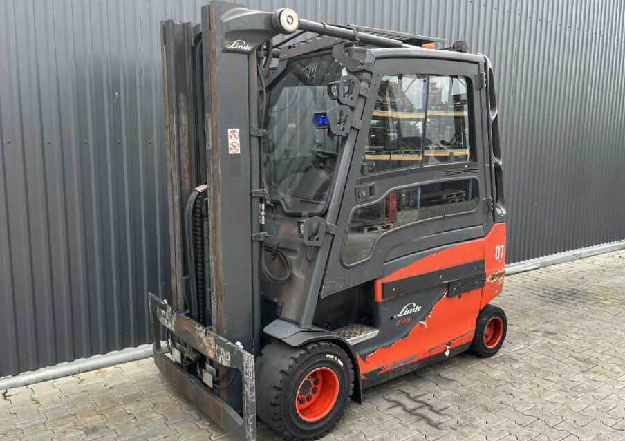 Linde E35HL-01 - Electric forklift: picture 1 Linde E35HL-01 - Electric forklift: picture 1
