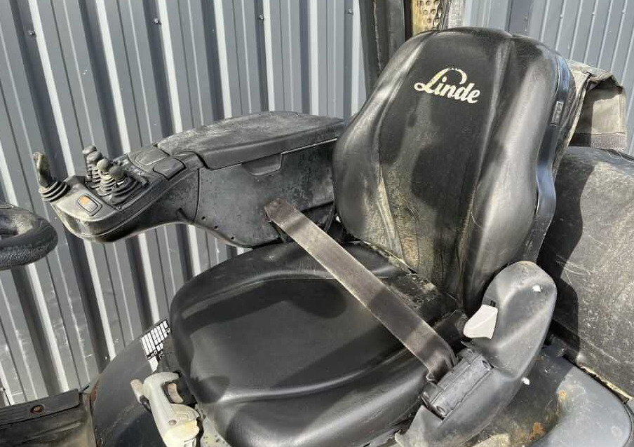 LPG forklift Linde H20T-01: picture 7