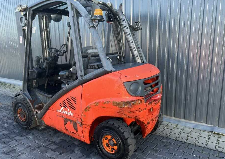 Linde H25D-01 - Diesel forklift: picture 3 Linde H25D-01 - Diesel forklift: picture 3