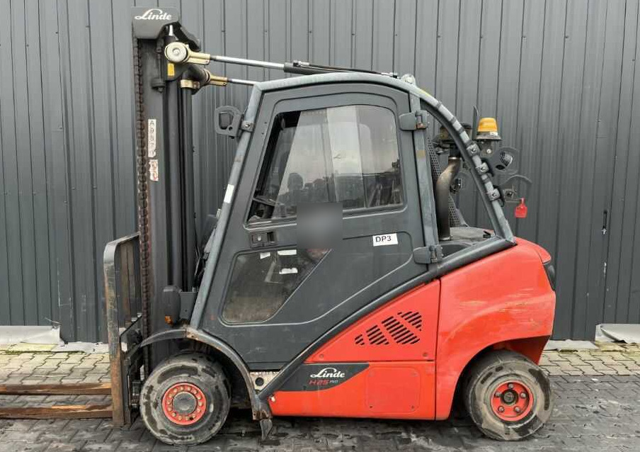 Linde H25D-02 - Diesel forklift: picture 2 Linde H25D-02 - Diesel forklift: picture 2