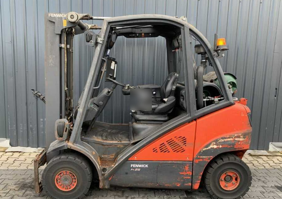 Linde H25T-02 - LPG forklift: picture 2 Linde H25T-02 - LPG forklift: picture 2