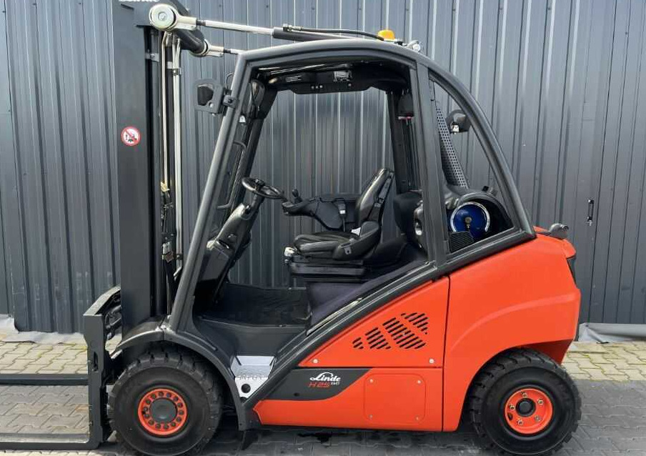 Linde H25T-02 - LPG forklift: picture 5 Linde H25T-02 - LPG forklift: picture 5