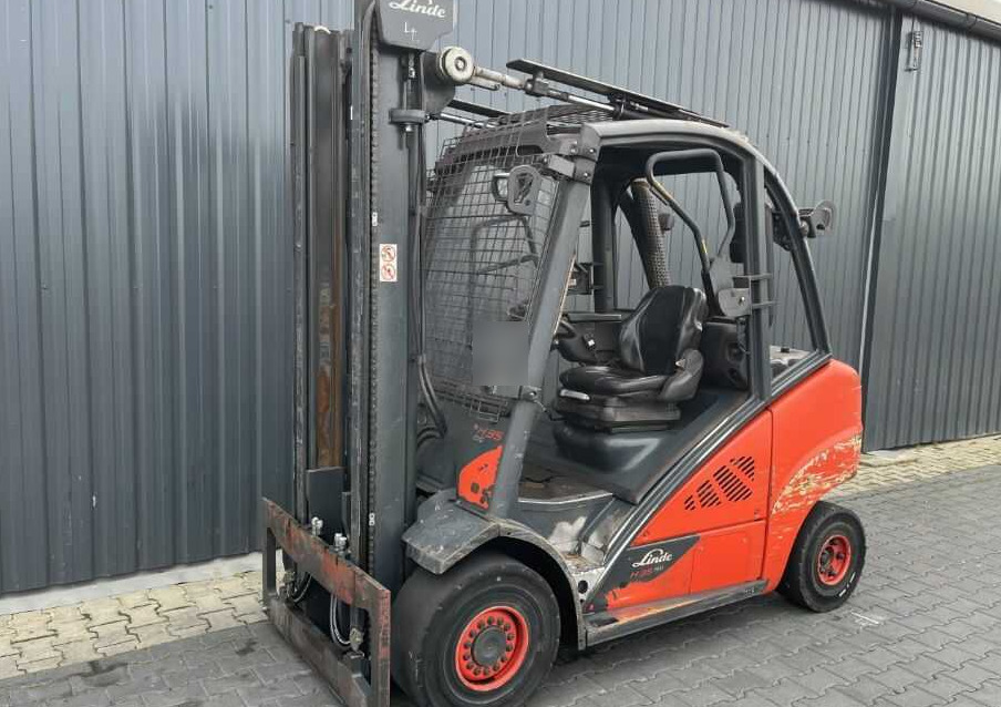 Linde H35D-02 - Diesel forklift: picture 1 Linde H35D-02 - Diesel forklift: picture 1