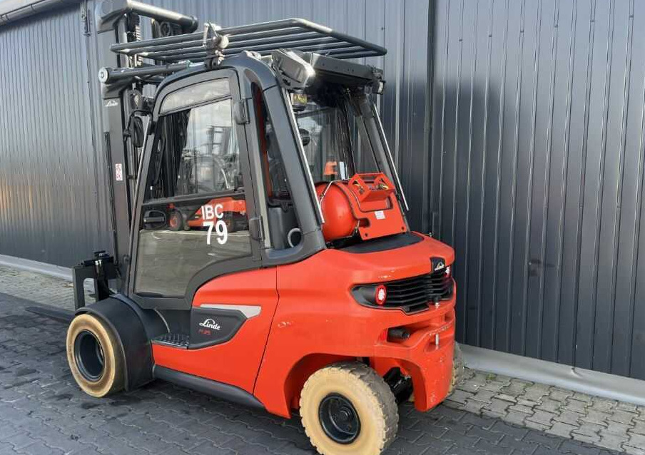 Linde H35T-01 - LPG forklift: picture 3 Linde H35T-01 - LPG forklift: picture 3