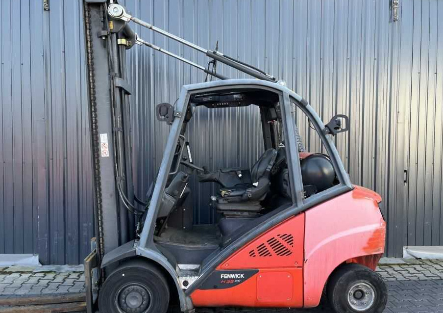 Linde H35T-02 - LPG forklift: picture 1 Linde H35T-02 - LPG forklift: picture 1