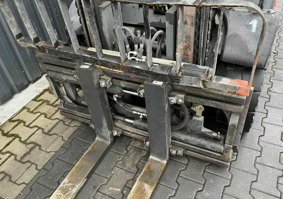 Linde H40CNG-02 - LPG forklift: picture 3 Linde H40CNG-02 - LPG forklift: picture 3