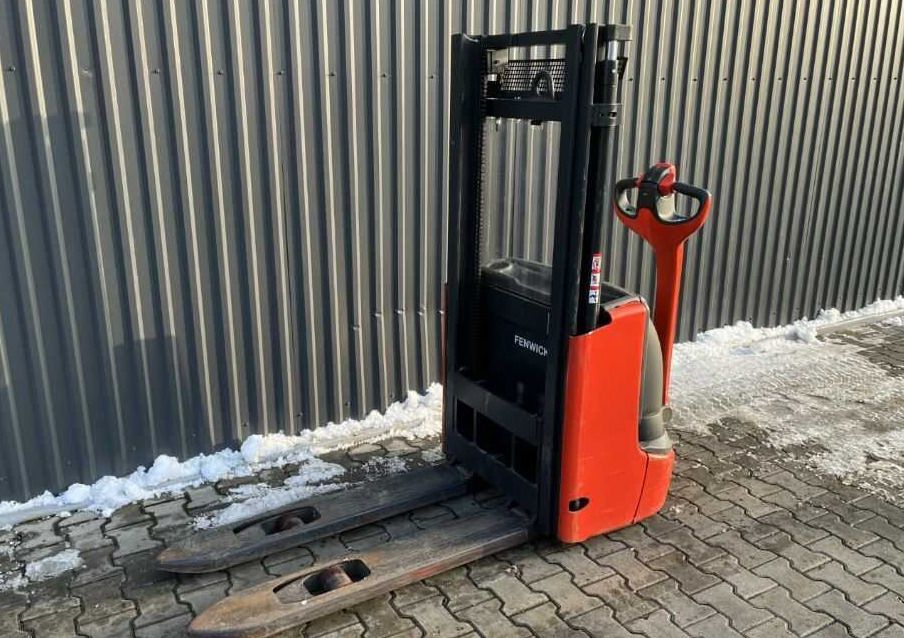 Linde L10B - Stacker: picture 1 Linde L10B - Stacker: picture 1