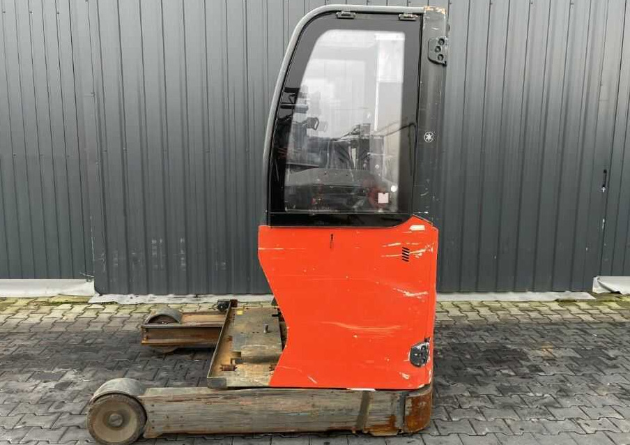 Linde R14HD-01 - Reach truck: picture 2 Linde R14HD-01 - Reach truck: picture 2