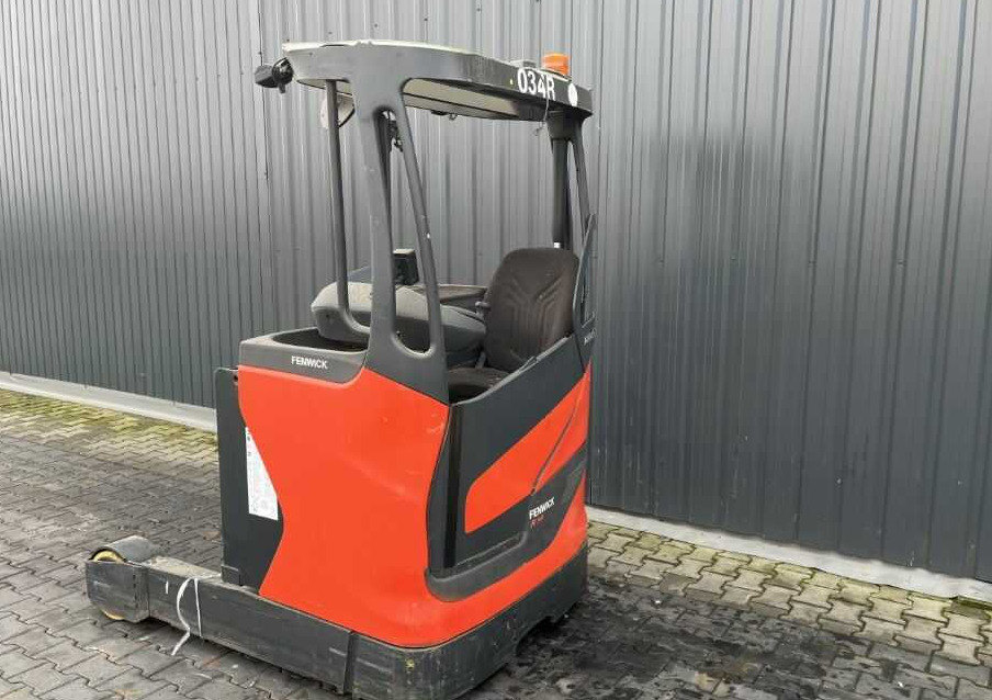 Linde R14HD-01 - Reach truck: picture 3 Linde R14HD-01 - Reach truck: picture 3