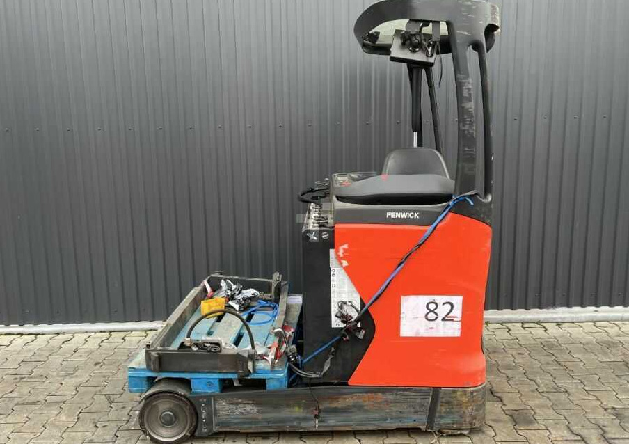 Linde R16HD-01 - Reach truck: picture 2 Linde R16HD-01 - Reach truck: picture 2