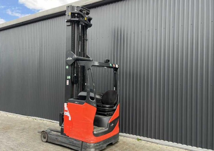 Linde R16HD-01 - Reach truck: picture 3 Linde R16HD-01 - Reach truck: picture 3