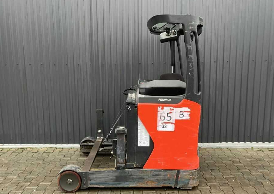 Linde R16HD-01 - Reach truck: picture 2 Linde R16HD-01 - Reach truck: picture 2