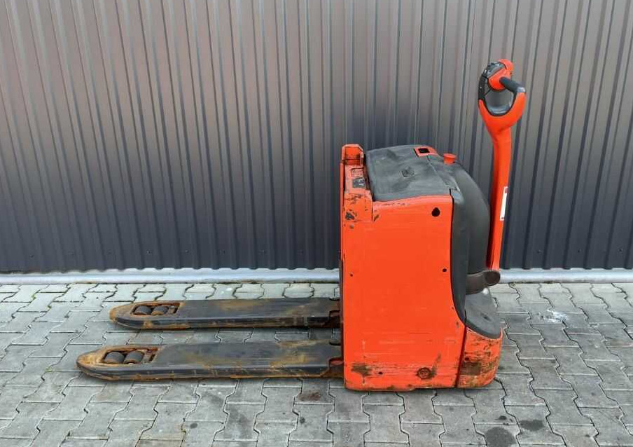 Linde T16L - Pallet truck: picture 2 Linde T16L - Pallet truck: picture 2