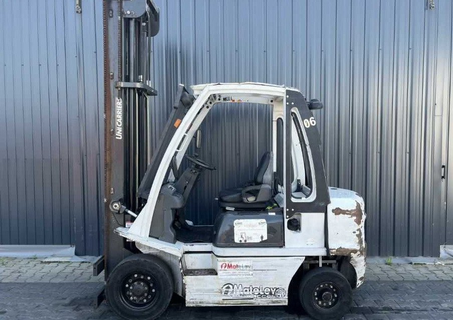 Nissan Y1D2A25Q - Diesel forklift: picture 2 Nissan Y1D2A25Q - Diesel forklift: picture 2