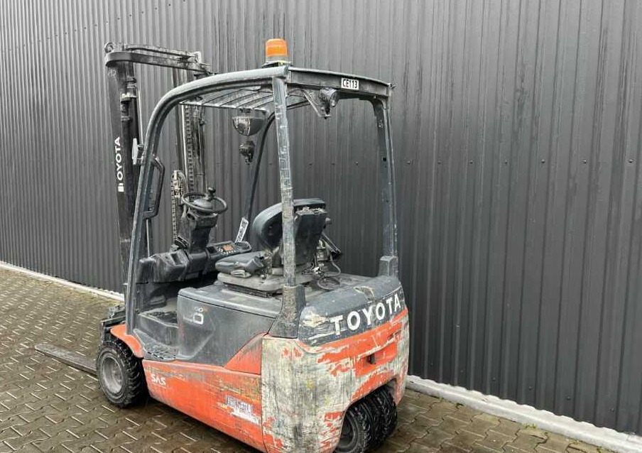 Toyota 8FBE20T - Electric forklift: picture 3 Toyota 8FBE20T - Electric forklift: picture 3