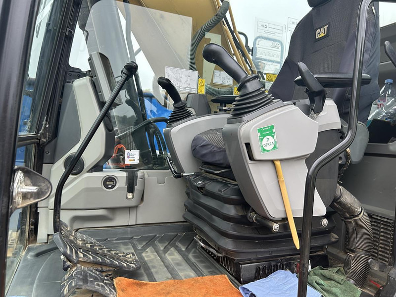 Excavator Caterpillar 320EL: picture 7