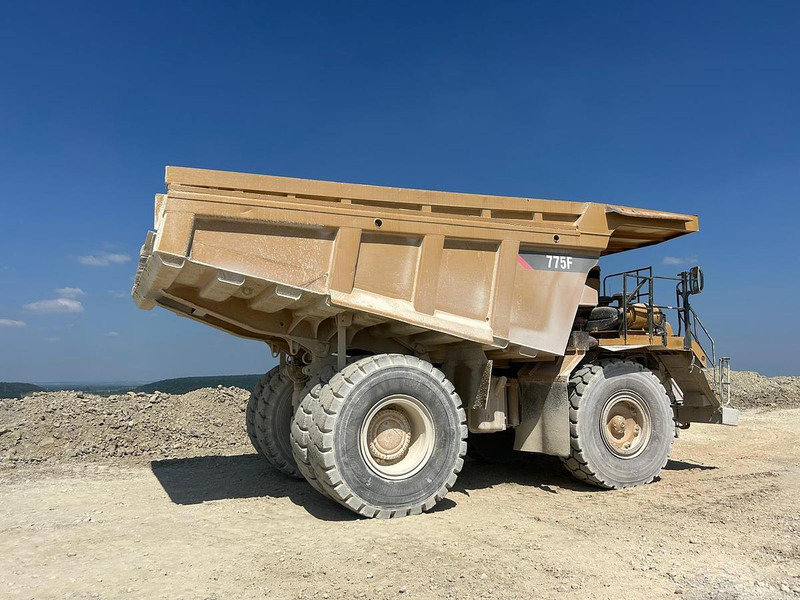Caterpillar Rebuilt 775F - - Dumper: picture 1 Caterpillar Rebuilt 775F - - Dumper: picture 1