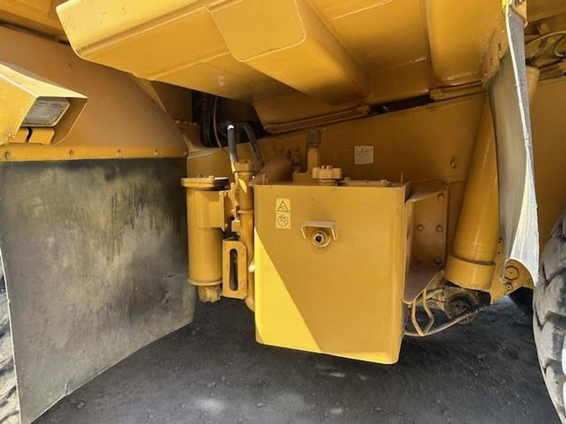 Leasing of Komatsu HD325-6KE Komatsu HD325-6KE: picture 7
