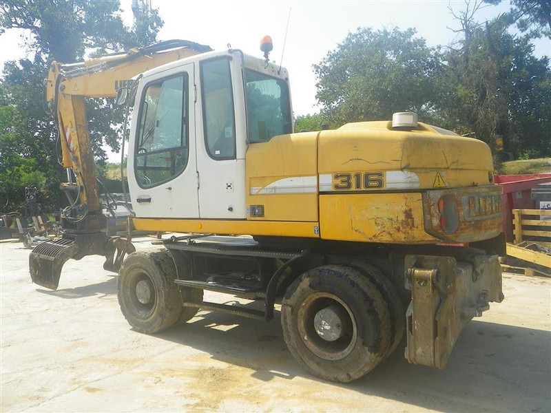 Liebherr A316Li - Excavator: picture 2 Liebherr A316Li - Excavator: picture 2
