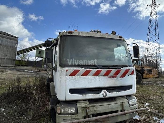 Renault 320 - Tank truck: picture 2 Renault 320 - Tank truck: picture 2