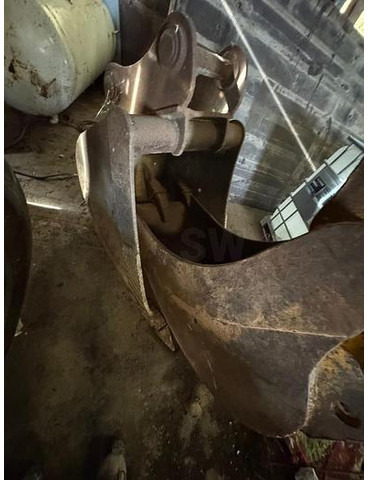 Volvo EC220 - Bucket: picture 3 Volvo EC220 - Bucket: picture 3