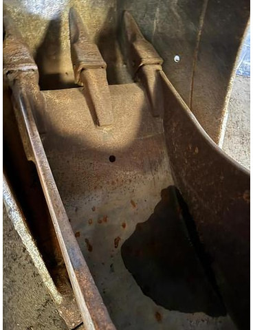 Volvo EC220 - Bucket: picture 2 Volvo EC220 - Bucket: picture 2