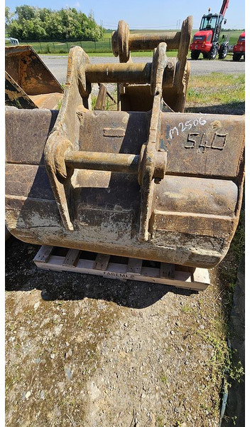 Volvo EW160 - Bucket: picture 2 Volvo EW160 - Bucket: picture 2