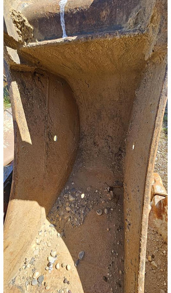 Volvo EW160 - Bucket: picture 5 Volvo EW160 - Bucket: picture 5