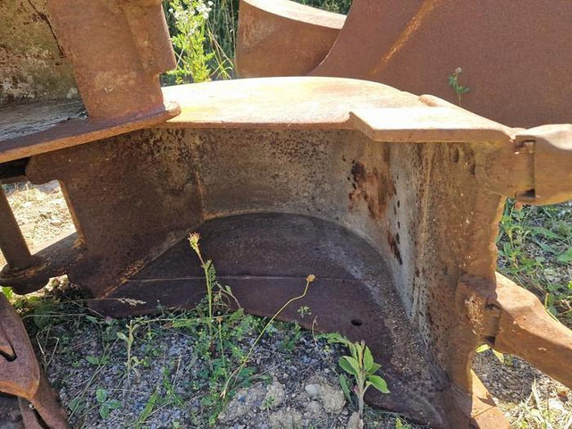 Volvo S45 - Bucket: picture 1 Volvo S45 - Bucket: picture 1