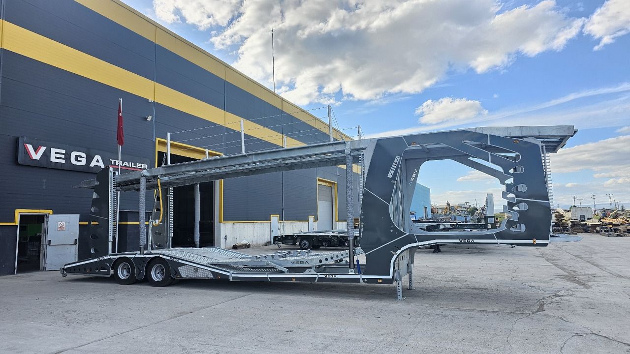 Car Carrier - Autotransporter semi-trailer: picture 1 Car Carrier - Autotransporter semi-trailer: picture 1