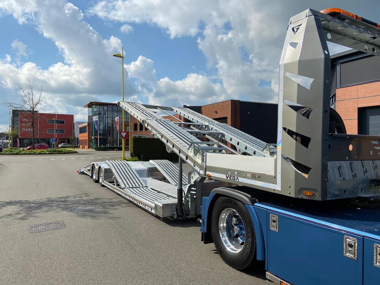 Vegafix (2 Axle Truck Carrier) - Autotransporter semi-trailer: picture 5 Vegafix (2 Axle Truck Carrier) - Autotransporter semi-trailer: picture 5