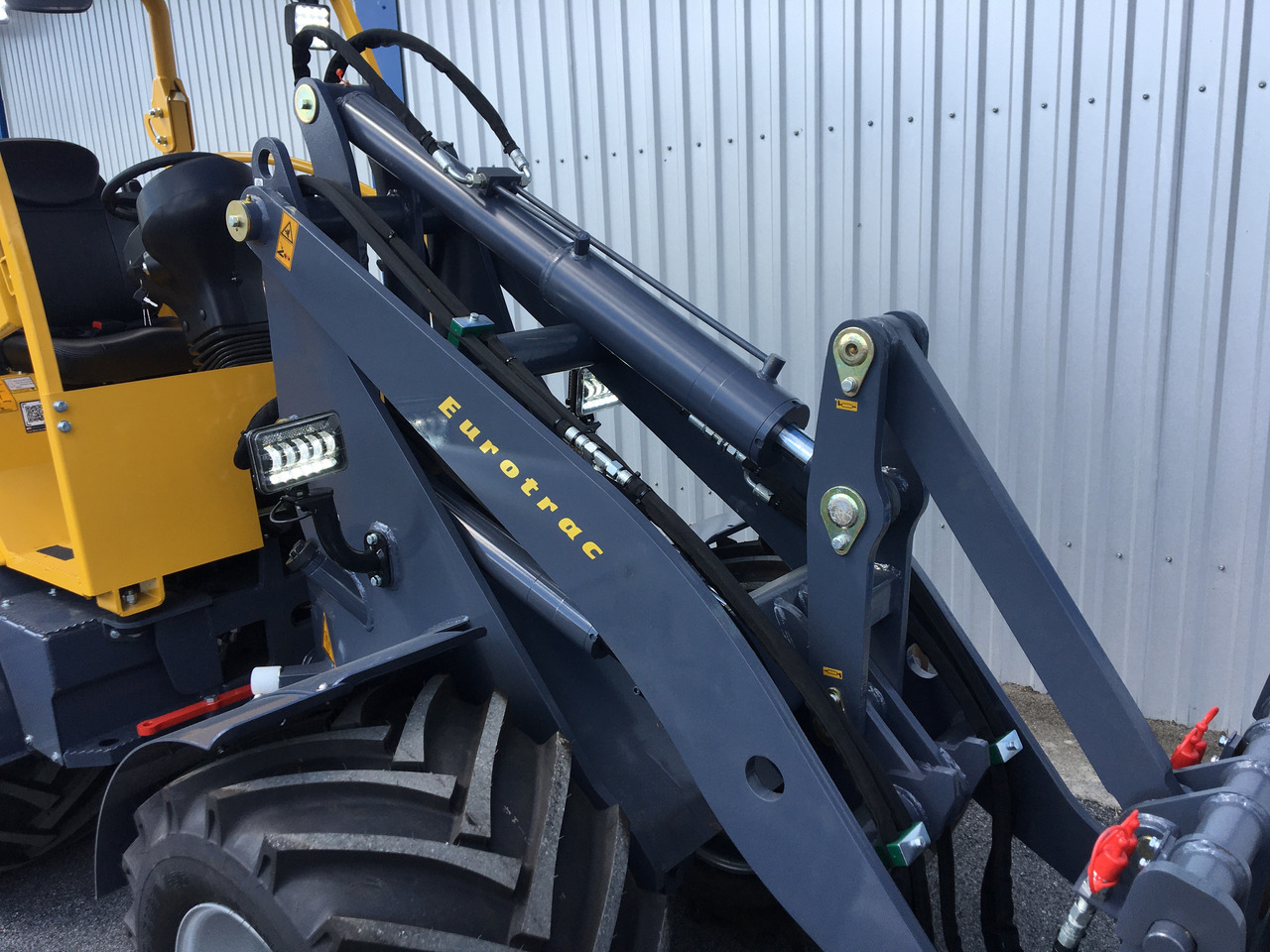 New Excavator EUROTRAC W12F Schutzdach: picture 13