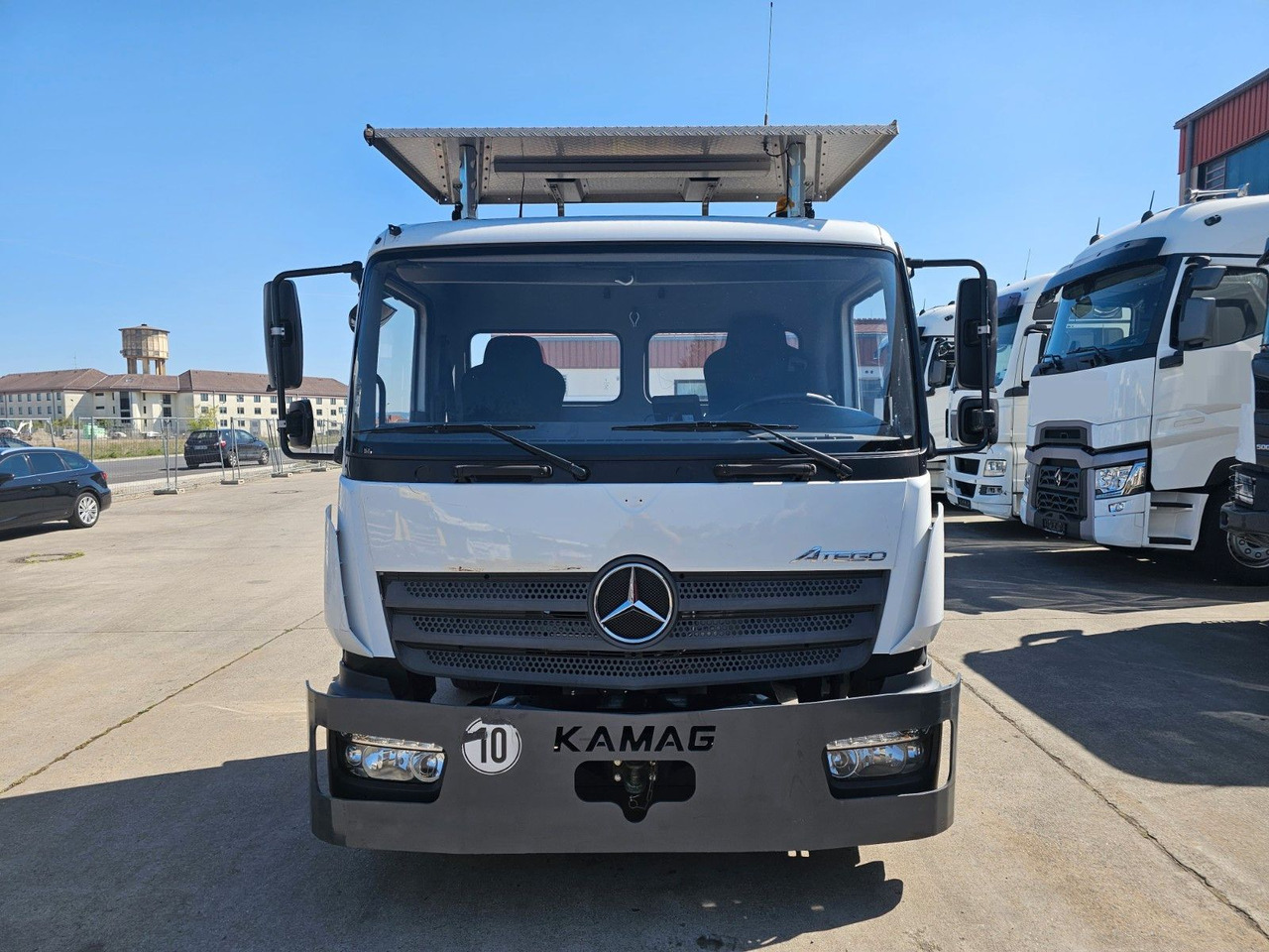 Mercedes-Benz KAMAG * WBH25 * UMSETZER * KLIMA * STANDHEIZ. * - Tractor unit: picture 2 Mercedes-Benz KAMAG * WBH25 * UMSETZER * KLIMA * STANDHEIZ. * - Tractor unit: picture 2