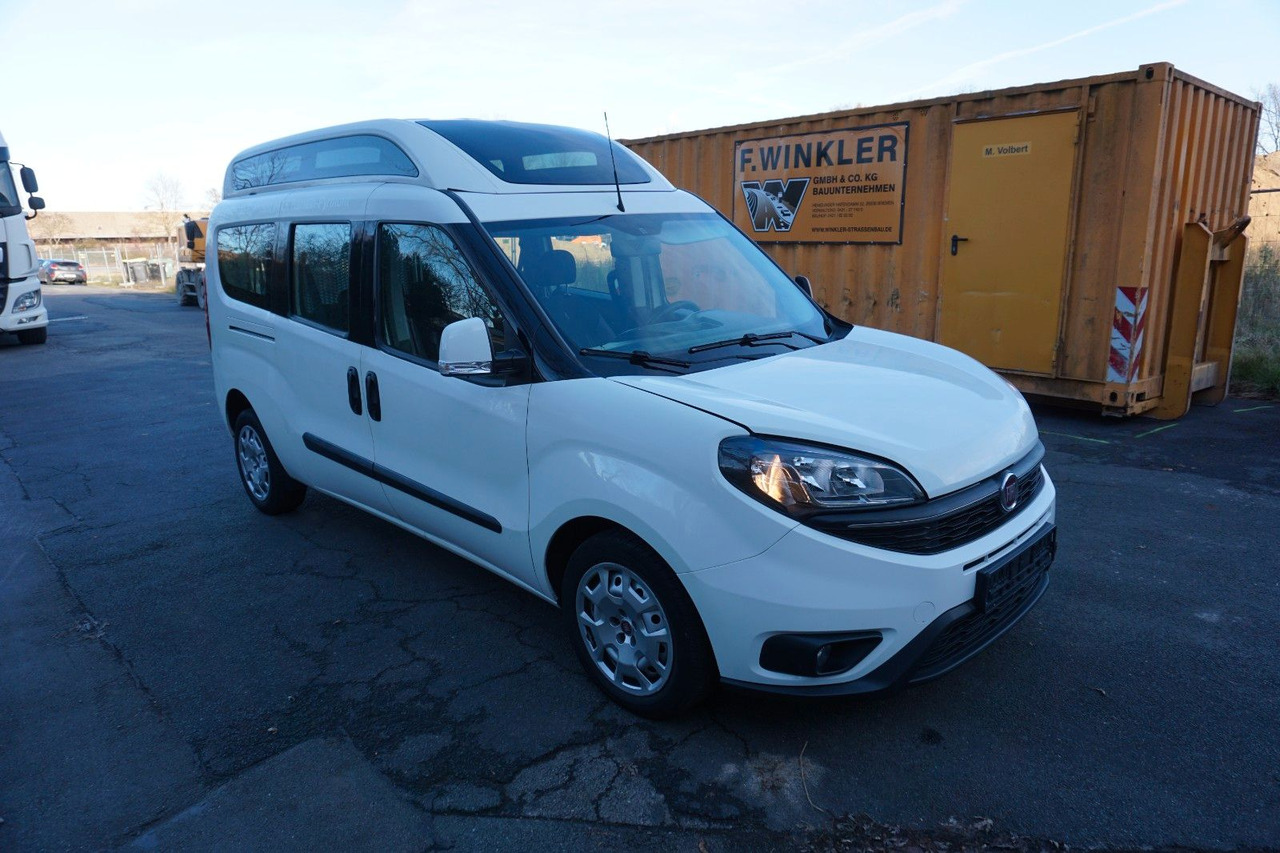 Fiat Doblo 1.6 16V Multijet 88kW Rollstuhlumbau - Passenger van: picture 2 Fiat Doblo 1.6 16V Multijet 88kW Rollstuhlumbau - Passenger van: picture 2