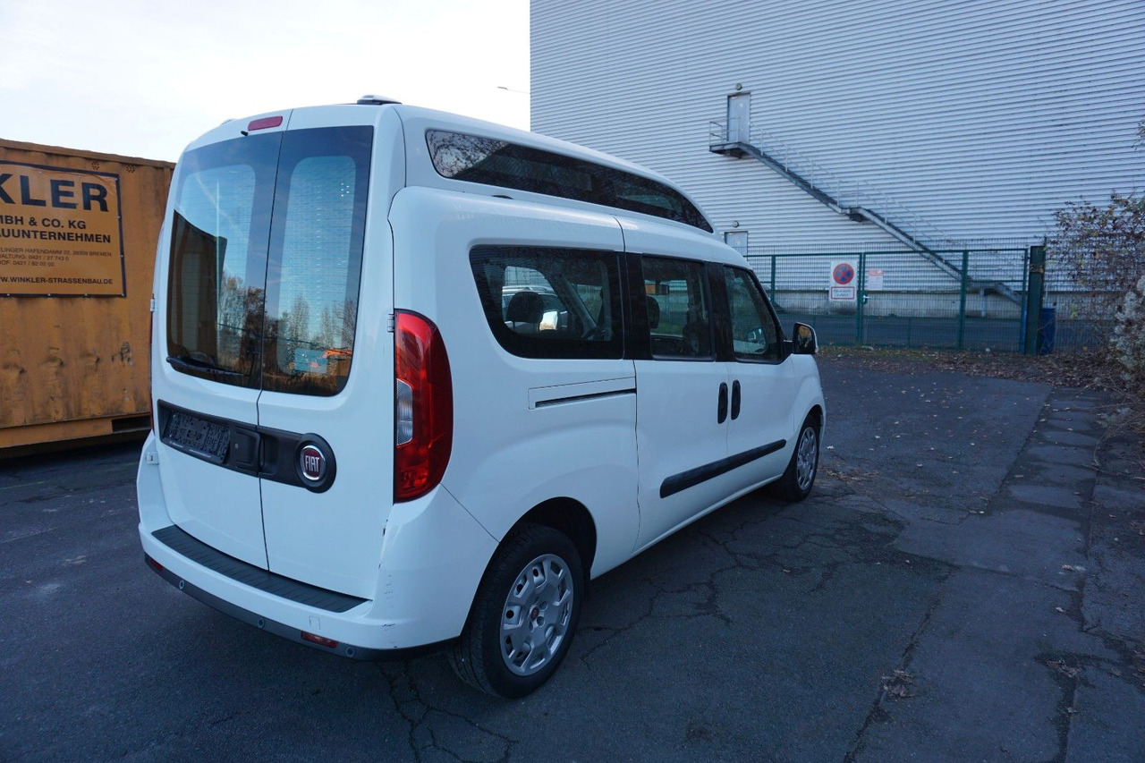Fiat Doblo 1.6 16V Multijet 88kW Rollstuhlumbau - Passenger van: picture 4 Fiat Doblo 1.6 16V Multijet 88kW Rollstuhlumbau - Passenger van: picture 4