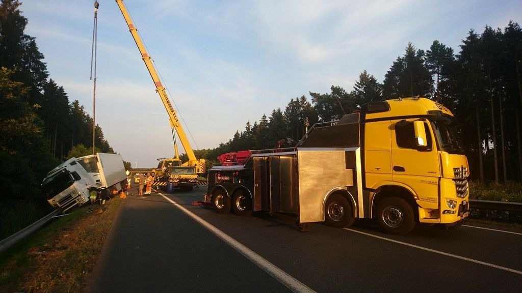 Mercedes-Benz Arocs 4163 8x4 G&G Heavy Wrecker Mercedes-Benz Arocs 4163 8x4 G&G Heavy Wrecker - Tow truck: picture 1 Mercedes-Benz Arocs 4163 8x4 G&G Heavy Wrecker Mercedes-Benz Arocs 4163 8x4 G&G Heavy Wrecker - Tow truck: picture 1