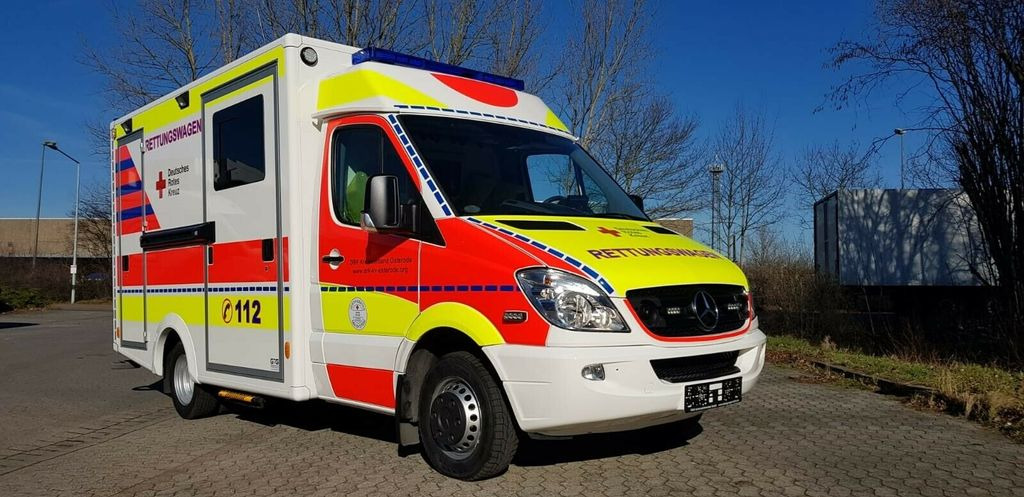Mercedes-Benz Sprinter 516 // 1 J Garantie // Mercedes-Benz Sprinter 516 // 1 J Garantie // - Ambulance: picture 2 Mercedes-Benz Sprinter 516 // 1 J Garantie // Mercedes-Benz Sprinter 516 // 1 J Garantie // - Ambulance: picture 2