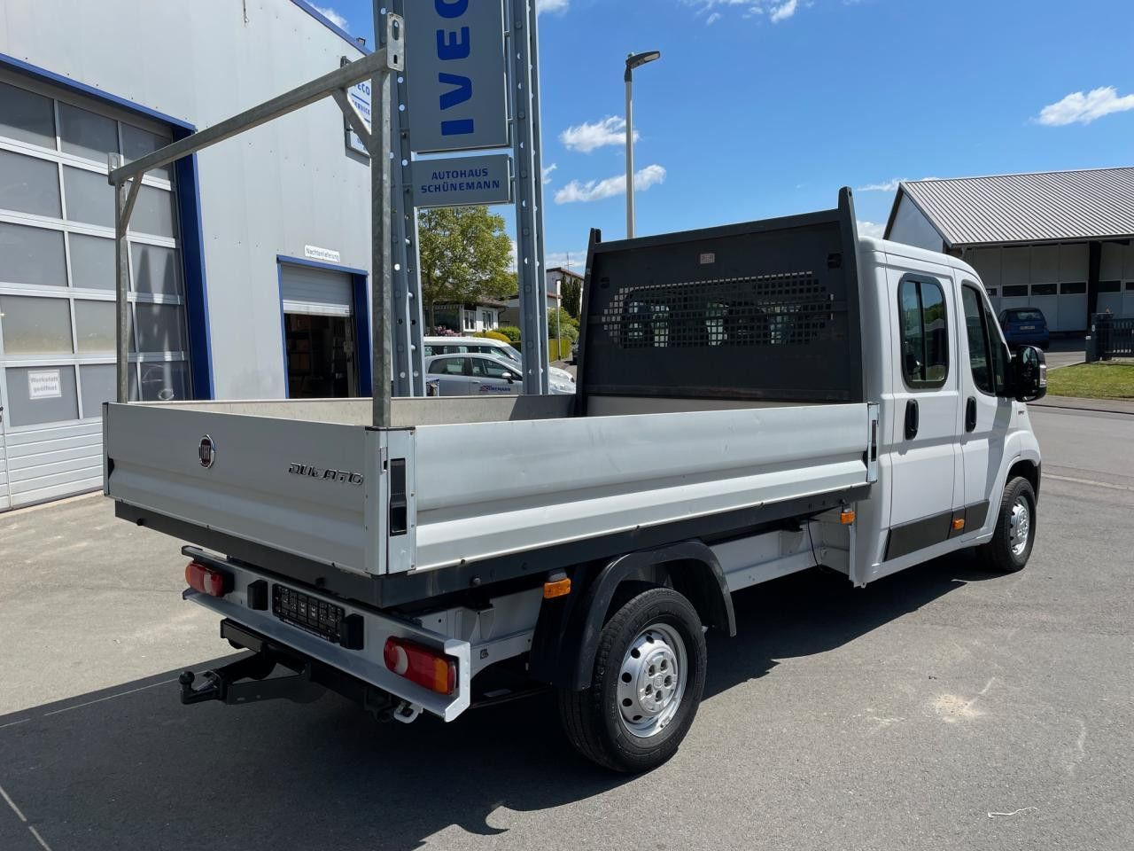 Fiat Ducato 35 130 M-Jet Euro6 AHK ZV - Flatbed van: picture 4 Fiat Ducato 35 130 M-Jet Euro6 AHK ZV - Flatbed van: picture 4