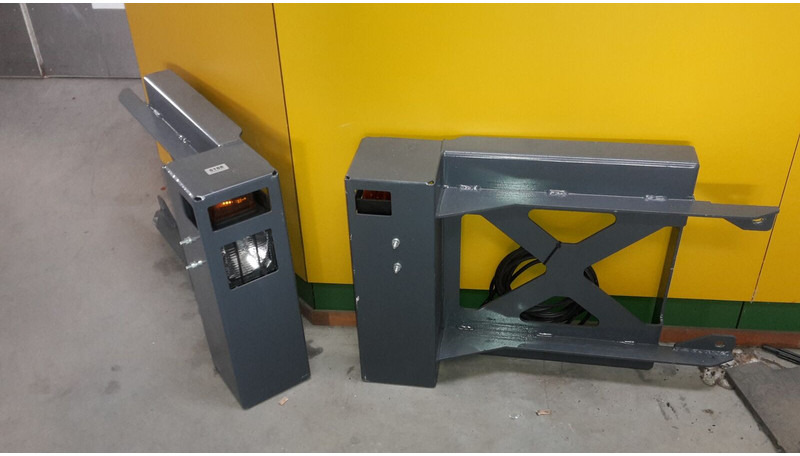 Agomac verlichtingsset voor haspels - Attachment for Agricultural machinery: picture 1 Agomac verlichtingsset voor haspels - Attachment for Agricultural machinery: picture 1