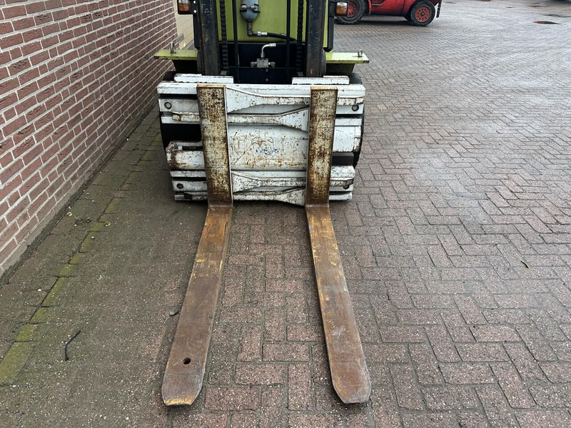Clark - LPG forklift: picture 4 Clark - LPG forklift: picture 4