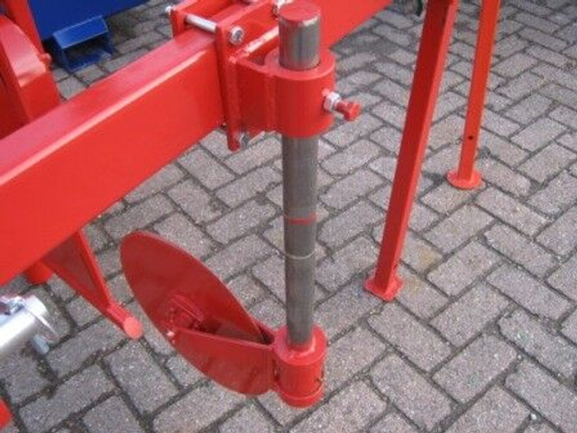 GRONDWOELERS en molploegen - Subsoiler: picture 3 GRONDWOELERS en molploegen - Subsoiler: picture 3