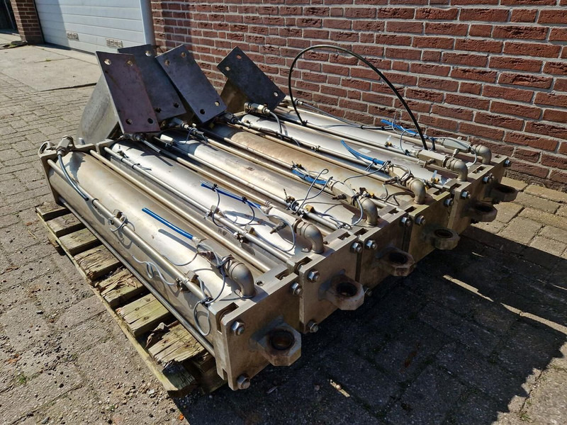 Onbekend - Hydraulic cylinder: picture 2 Onbekend - Hydraulic cylinder: picture 2