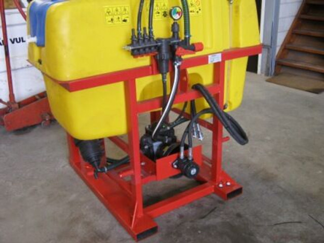 Onbekend Veldspuit - Tractor mounted sprayer: picture 2 Onbekend Veldspuit - Tractor mounted sprayer: picture 2
