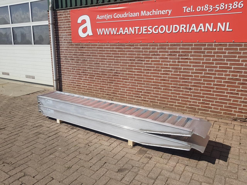 Oprijplanken 3000x450 mm - Loading ramp: picture 2 Oprijplanken 3000x450 mm - Loading ramp: picture 2