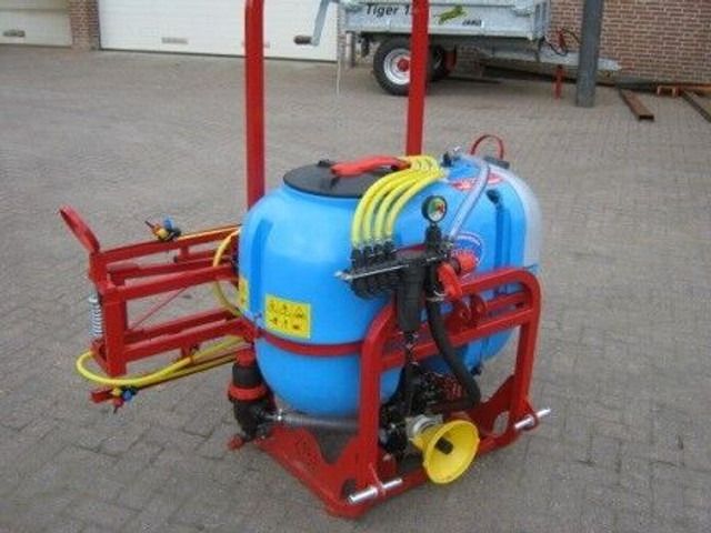 Reinigingsspuiten - Tractor mounted sprayer: picture 4 Reinigingsspuiten - Tractor mounted sprayer: picture 4